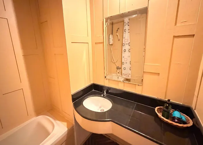 Отель The Grand Imperial 4*
