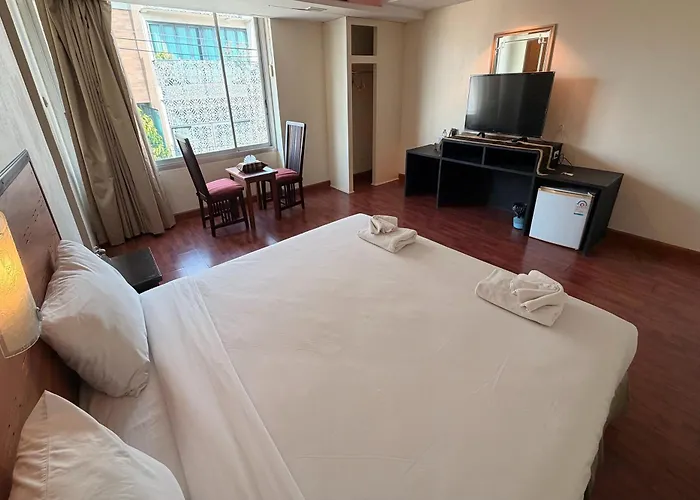 The Grand Imperial 4*